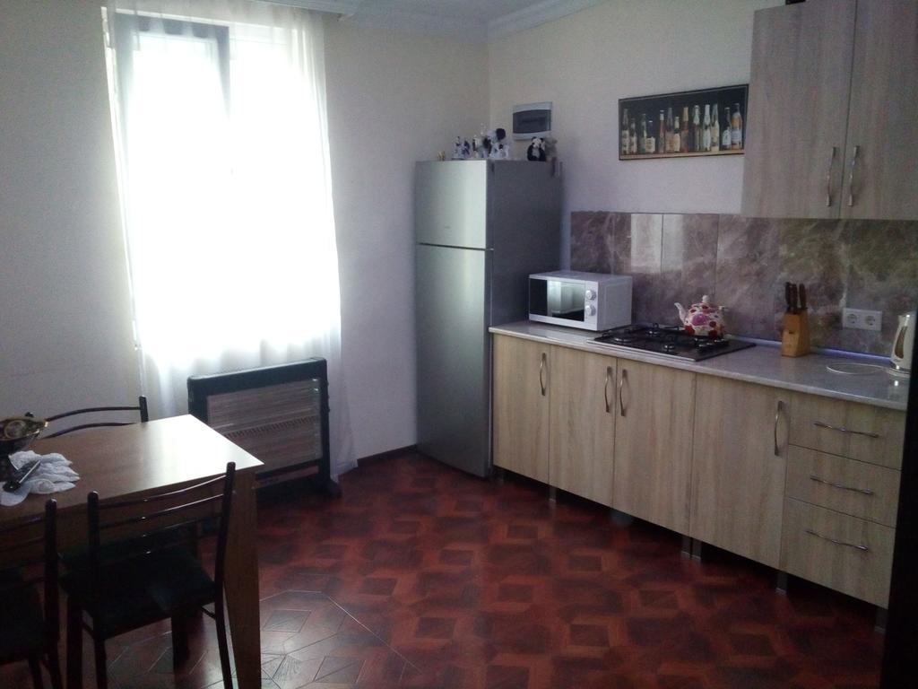 Частный Квартира Apartment Батуми Екстериор снимка